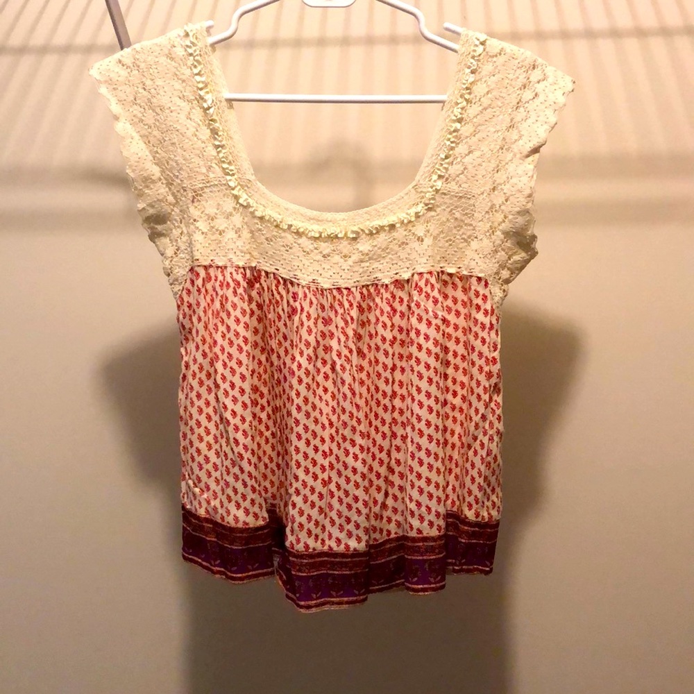 Womens medium flowy crop top from Forever 21